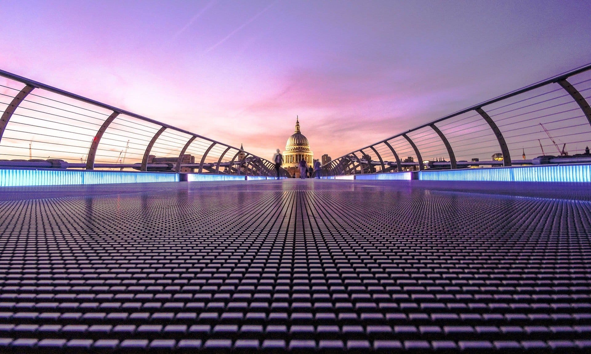 LegalUK's purpose is to promote English law <br>as an international platform.